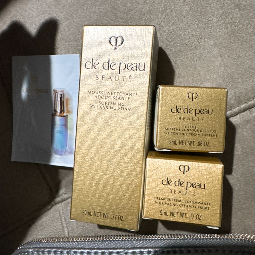 Clé de Peau Beauté Skincare Set